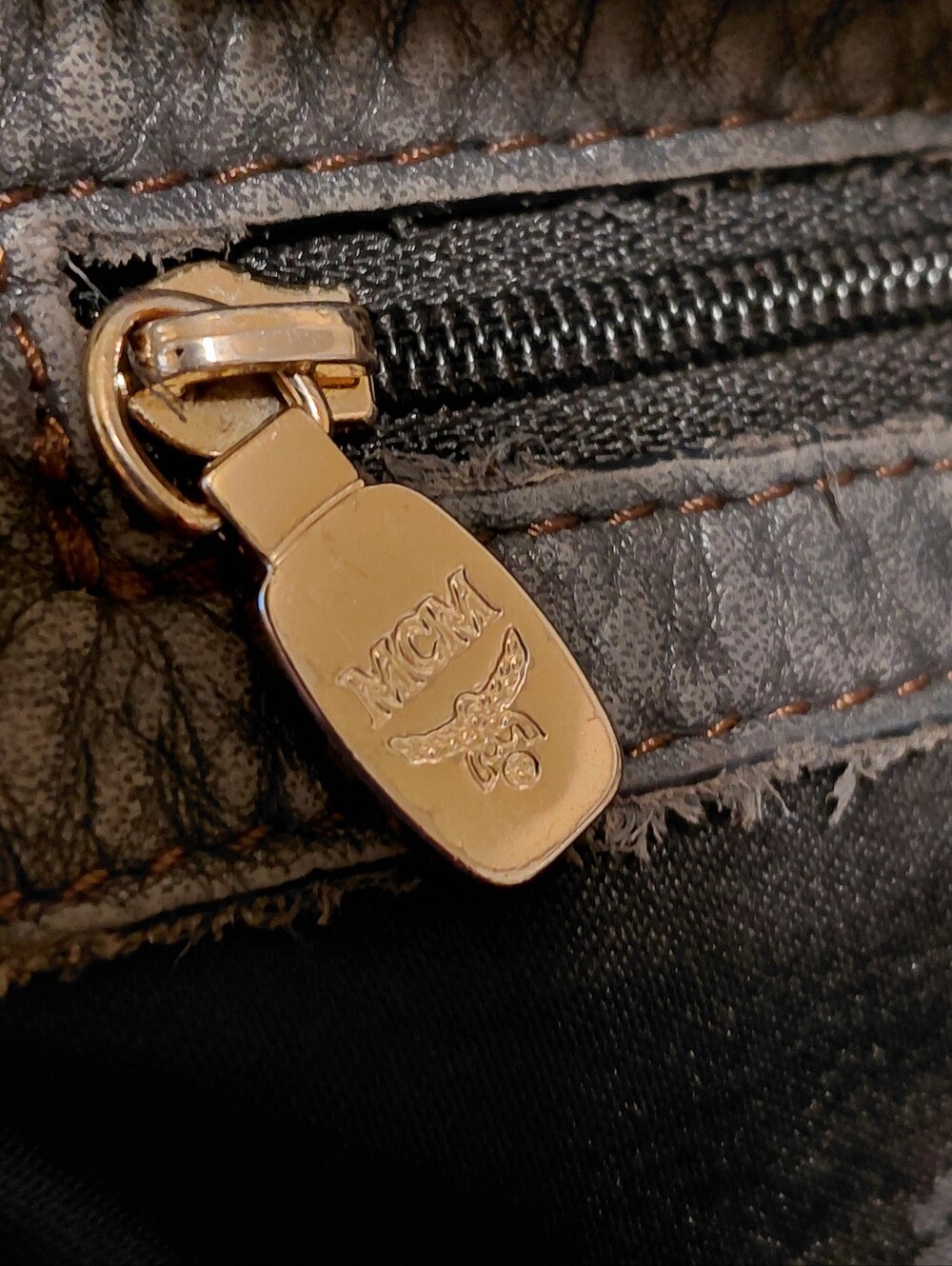 MCM Boston Bag Black Pebbled Leather - Picture 11 of 16